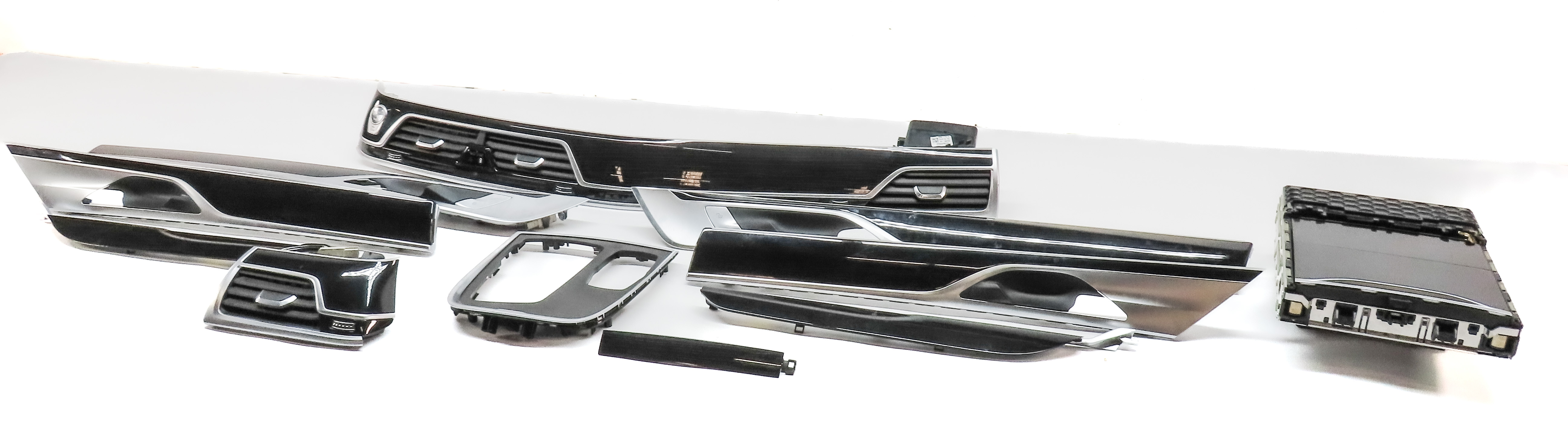 2016 BMW 750i (G11) FRONT REAR DOOR DASH CONSOLE TRIM SET (Fineline Wood) — exact item pictured